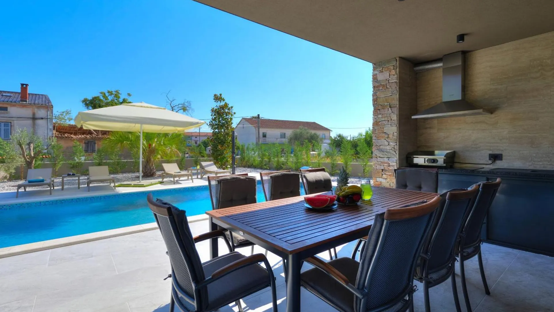Villa Bavigo For 8 People Near Pula With Wellness & Children Playground Marcana